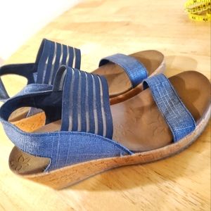 Skechers Denim Blue Luxe Foam Elastic Strap Cork Wedge Heels Size 9 Beverlee